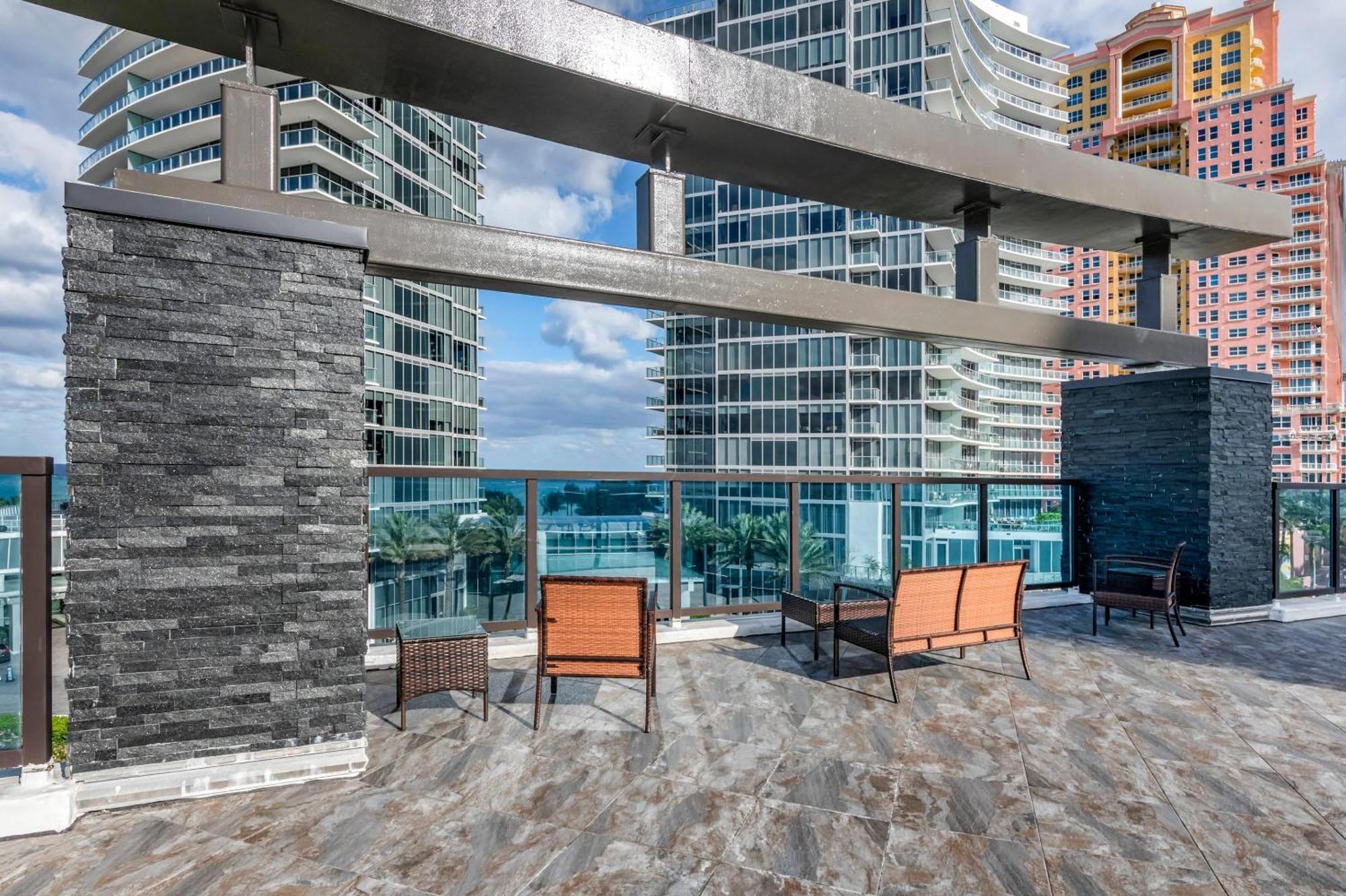 Cambria Hotel Fort Lauderdale Beach Exterior foto
